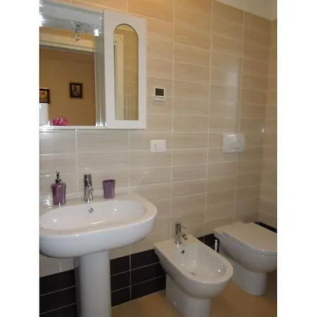 Apartment Great One Bedroom Close To The Sea