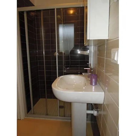 Great One Bedroom Close To The Sea Apartment