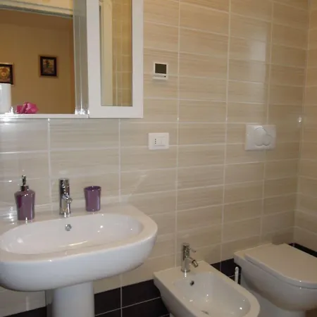 Modern Flat With A Fenced Garden And Fireplace * Bibione