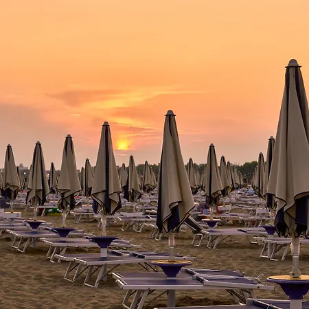 Apartament Relax By The Pool In Modern Flat Bibione